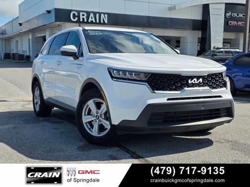 White Pearl 2023 Kia Sorento LX