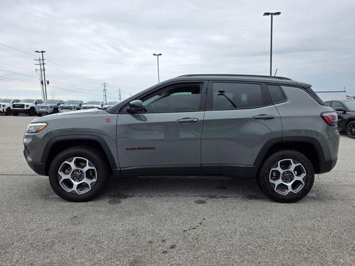 Sting-Gray Clearcoat 2022 Jeep Compass Trailhawk