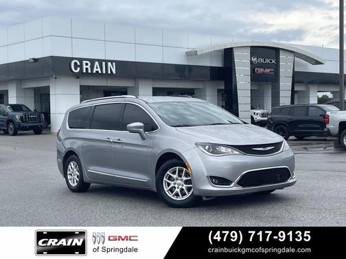 2020 Chrysler Pacifica Touring L