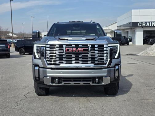 2024 GMC Sierra 2500 Denali