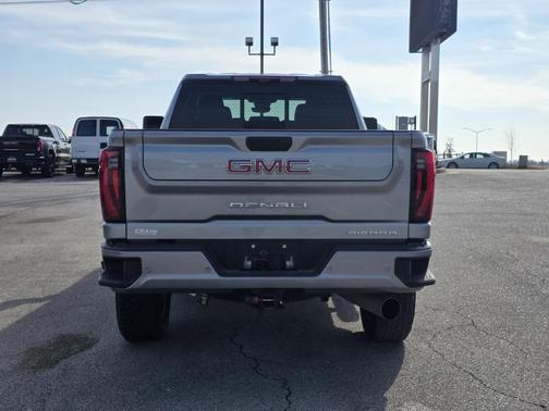 2024 GMC Sierra 2500 Denali