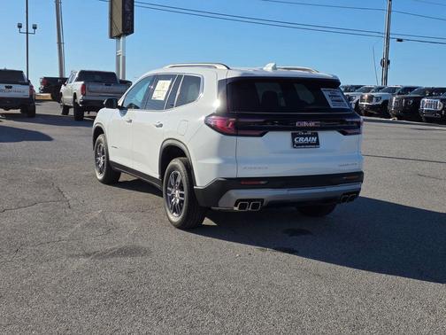 2026 GMC Acadia Elevation FWD