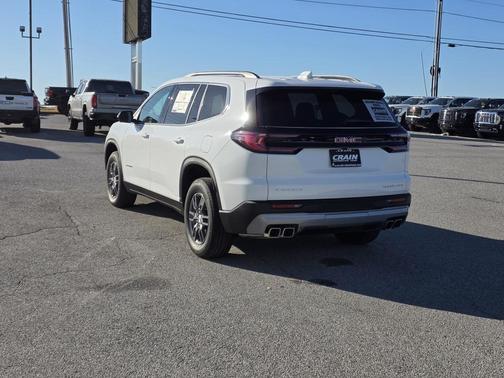 2026 GMC Acadia Elevation FWD