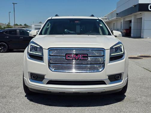 White Diamond Clearcoat 2014 GMC Acadia Denali