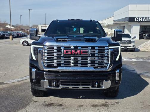2025 GMC Sierra 2500 Denali