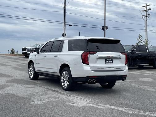 2022 GMC Yukon XL Denali