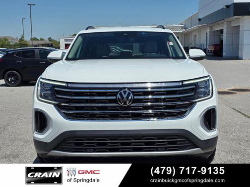 Pure White 2024 Volkswagen Atlas 2.0T SE w/Technology