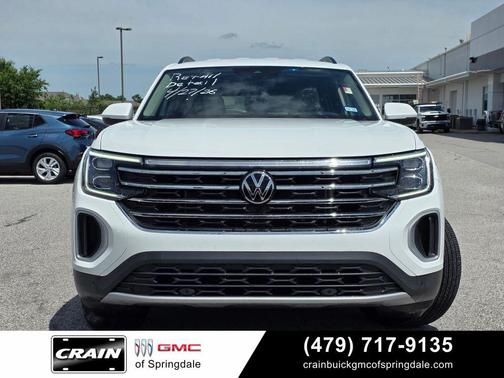Pure White 2024 Volkswagen Atlas 2.0T SE w/Technology