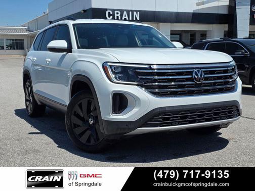 Pure White 2024 Volkswagen Atlas 2.0T SE w/Technology