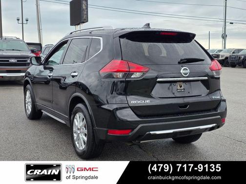 Magnetic Black 2017 Nissan Rogue SV