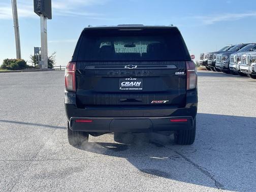 2021 Chevrolet Suburban RST