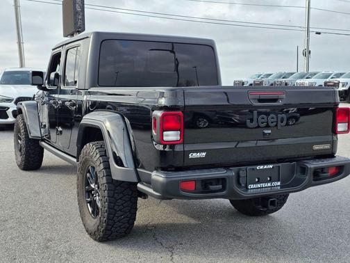 2023 Jeep Gladiator Sport
