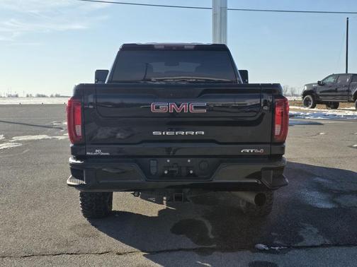 2021 GMC Sierra 2500 AT4