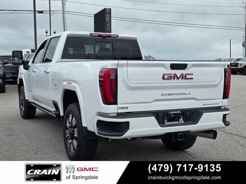 Summit White 2024 GMC Sierra 2500 Denali