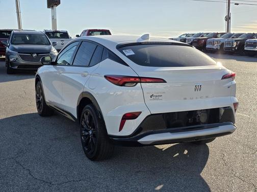 2024 Buick Envista Sport Touring FWD