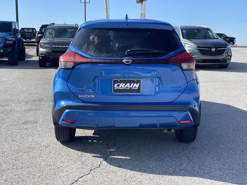 2023 Nissan Kicks S