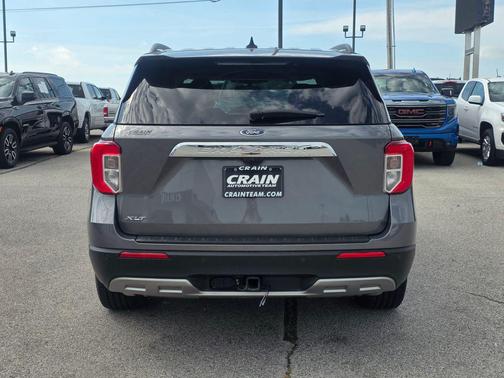 Gray Metallic 2023 Ford Explorer XLT