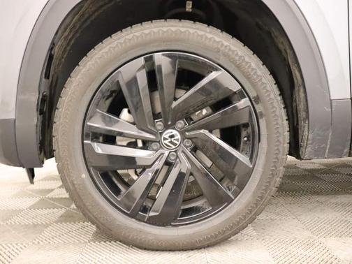 2022 Volkswagen Atlas Cross Sport 3.6 V6 SE w/ Technology