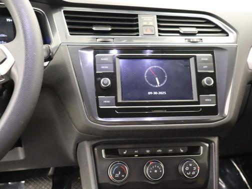 2022 Volkswagen Tiguan 2.0T S