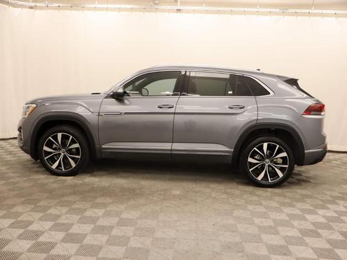 2025 Volkswagen Atlas Cross Sport 2.0T SEL Premium R-Line