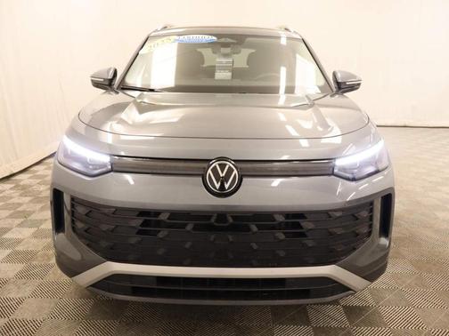 Platinum Gray Metallic 2025 Volkswagen Tiguan 2.0T S