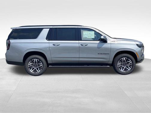 2025 Chevrolet Suburban 4WD Z71