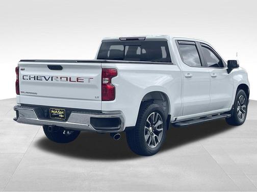 Summit White 2022 Chevrolet Silverado 1500 LT