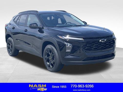 Mosaic Black Metallic 2026 Chevrolet Trax LT
