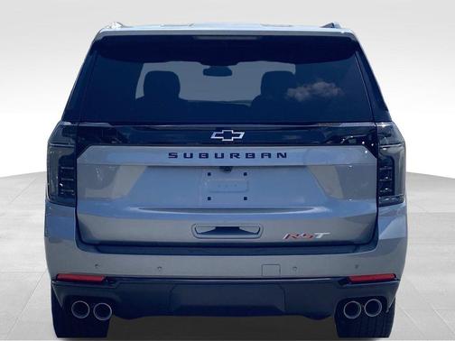 2025 Chevrolet Suburban RST