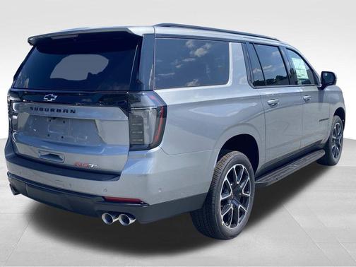 2025 Chevrolet Suburban RST