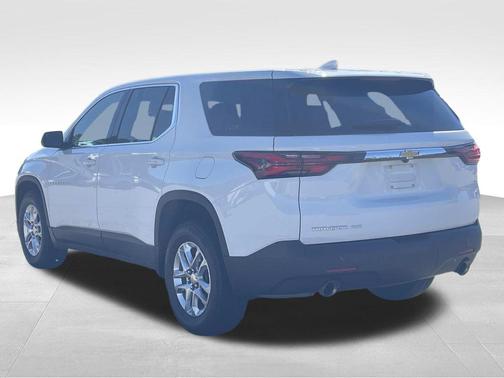 2022 Chevrolet Traverse LS