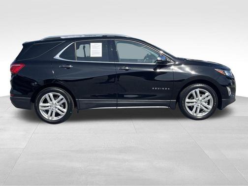 Radiant Red Tintcoat 2026 Chevrolet Equinox 1LT