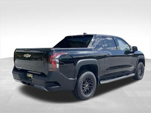 2025 Chevrolet Silverado EV LT