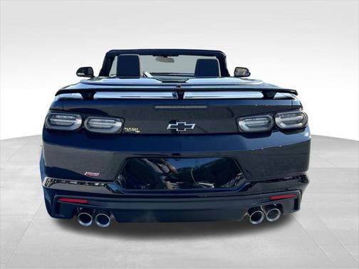2022 Chevrolet Camaro RWD Convertible LT1