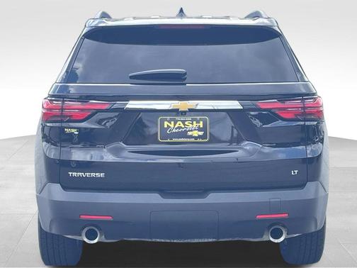 Mosaic Black Metallic 2023 Chevrolet Traverse LT Cloth