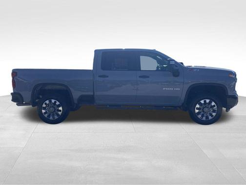 2024 Chevrolet Silverado 2500 Custom