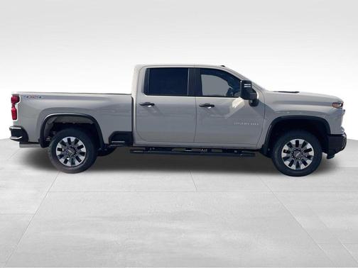 2026 Chevrolet Silverado 2500 Custom