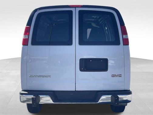 2020 GMC Savana 2500 Work Van