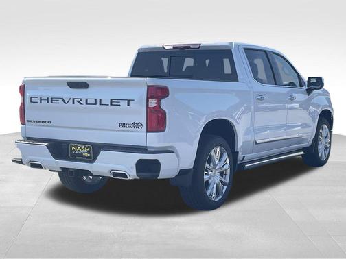 Polar White Tricoat 2026 Chevrolet Silverado 1500 High Country
