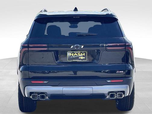 Mosaic Black Metallic 2026 Chevrolet Traverse AWD Z71