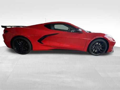 2026 Chevrolet Corvette Stingray w/2LT
