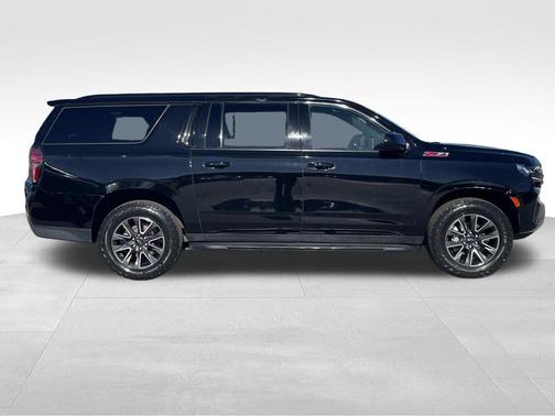 2022 Chevrolet Suburban 4WD Z71
