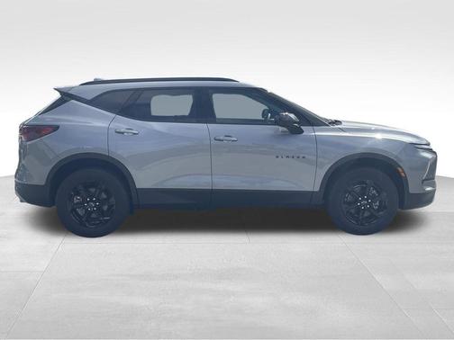 Sterling Gray Metallic 2026 Chevrolet Blazer 2LT