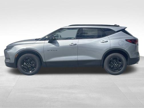 Sterling Gray Metallic 2026 Chevrolet Blazer 2LT