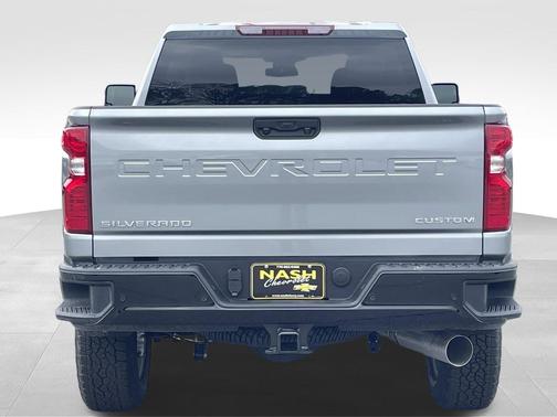 Sterling Gray Metallic 2026 Chevrolet Silverado 2500 Custom
