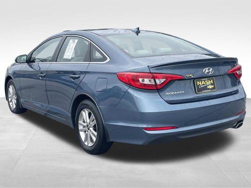 2017 Hyundai SONATA SE