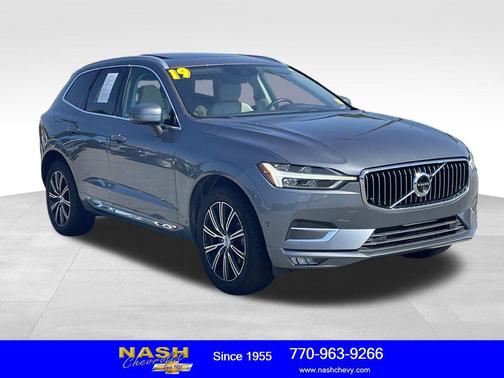 Gray Metallic 2019 Volvo XC60 T5 Inscription