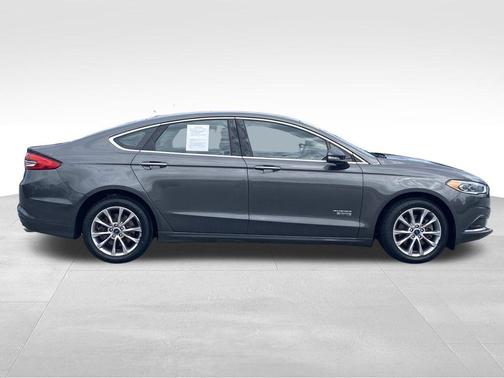 2018 Ford Fusion Energi SE Luxury