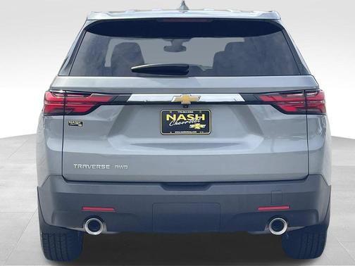 Sterling Gray Metallic 2023 Chevrolet Traverse LS
