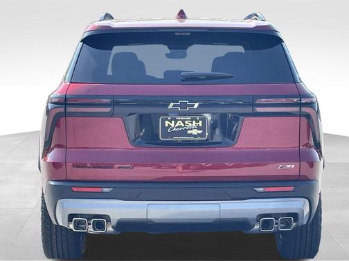 Radiant Red Tintcoat 2026 Chevrolet Traverse AWD Z71